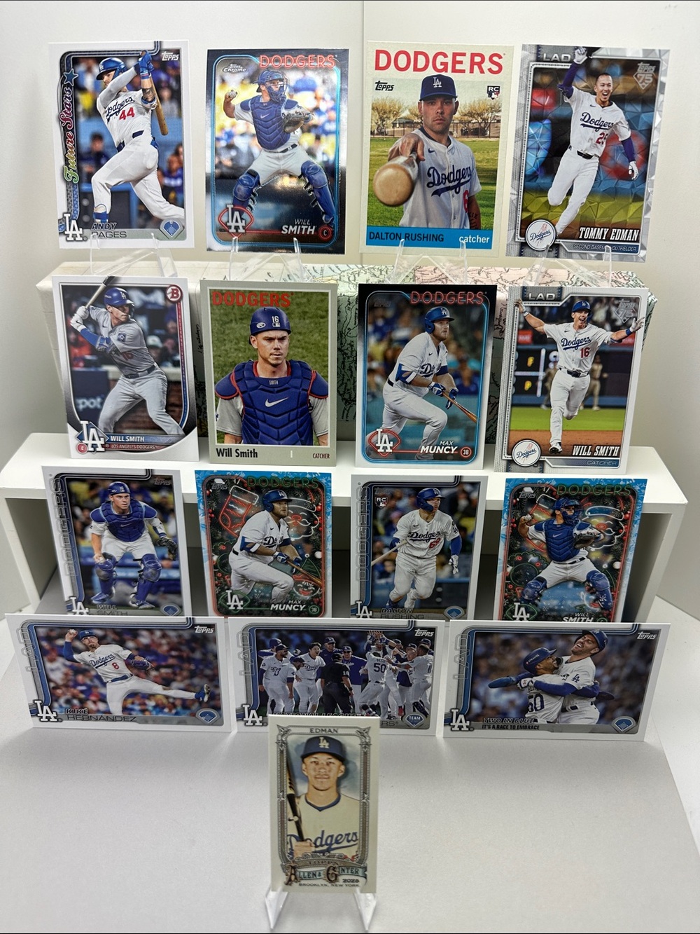 Will Smith Dodgers lot of 16 w/ Dalton Rushing Rookies/Pages/Muncy/Edman/Kike